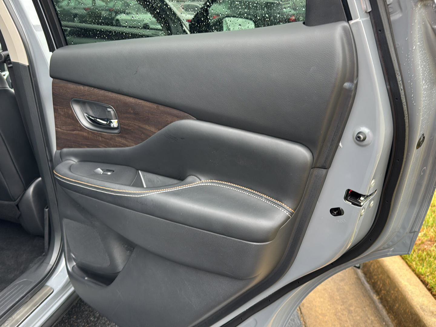 Used 2024 Nissan Murano Platinum w/ Cargo Package image 13