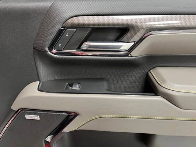 Used 2024 Chevrolet Silverado 2500 ZR2 w/ Technology Package image 52