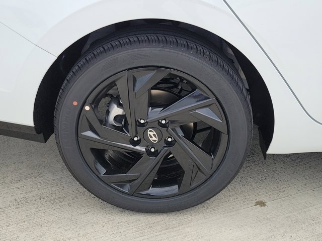 New 2026 Hyundai Elantra Sport FWD image 5