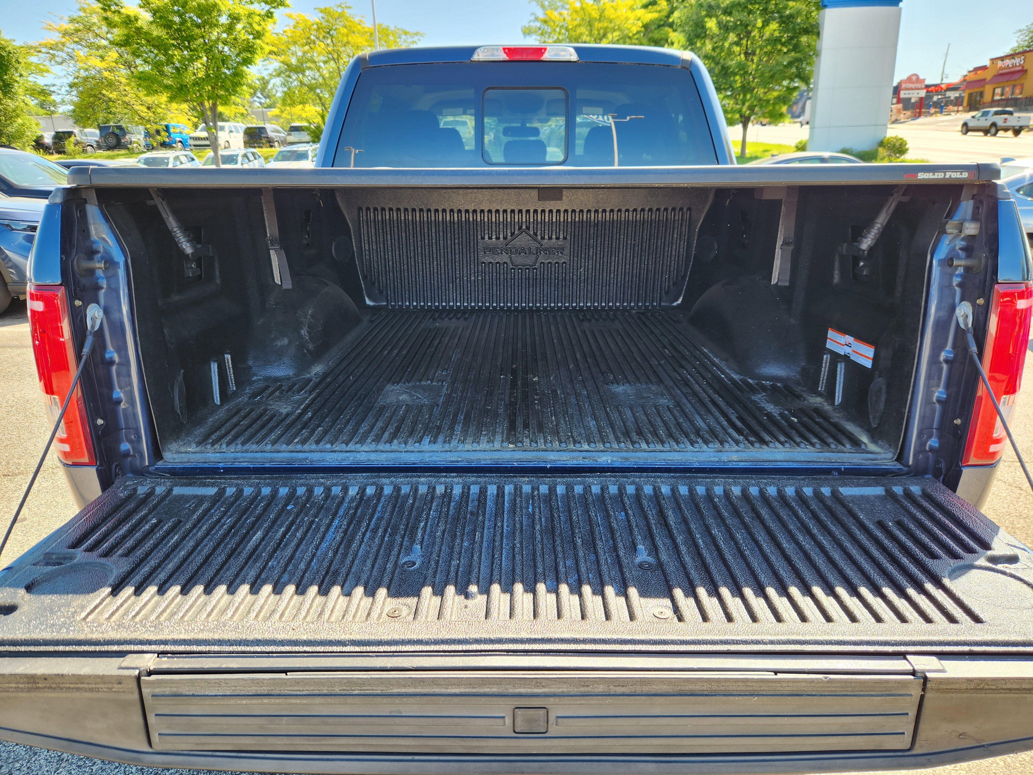 Used 2016 Ford F150 XLT w/ Equipment Group 302A Luxury AWD/4WD image 18