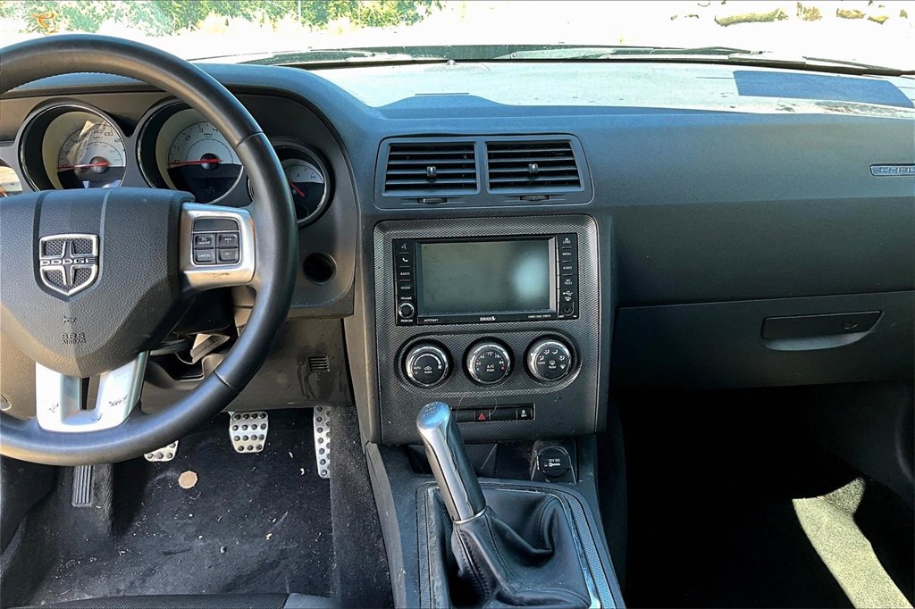 Used 2014 Dodge Challenger R/T w/ Blacktop Package image 29