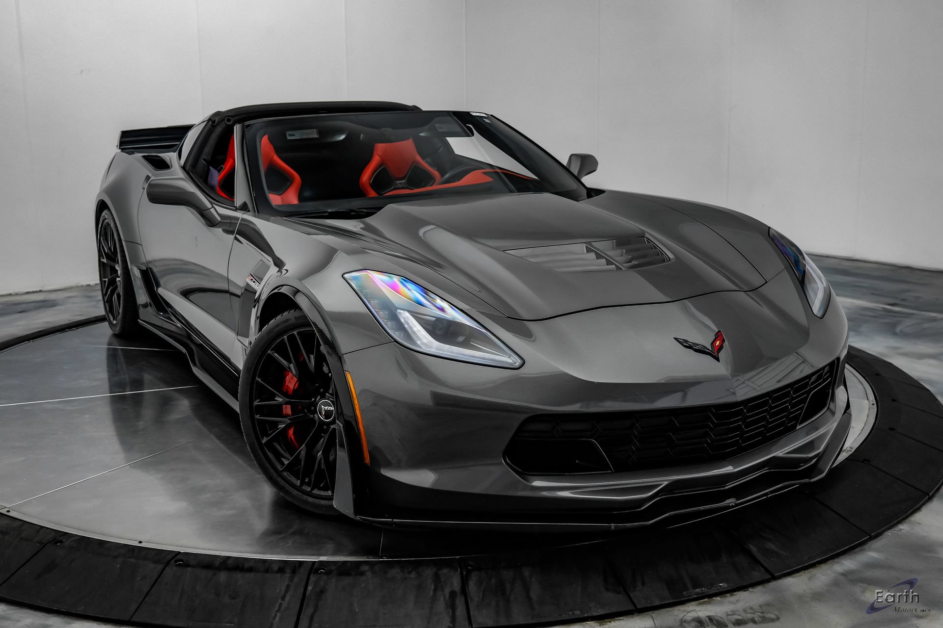 Used 2015 Chevrolet Corvette Z06 w/ 3LZ Preferred Equipment Group RWD image 30