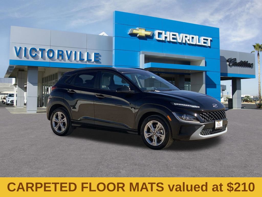Used 2023 Hyundai Kona SEL AWD/4WD image 3