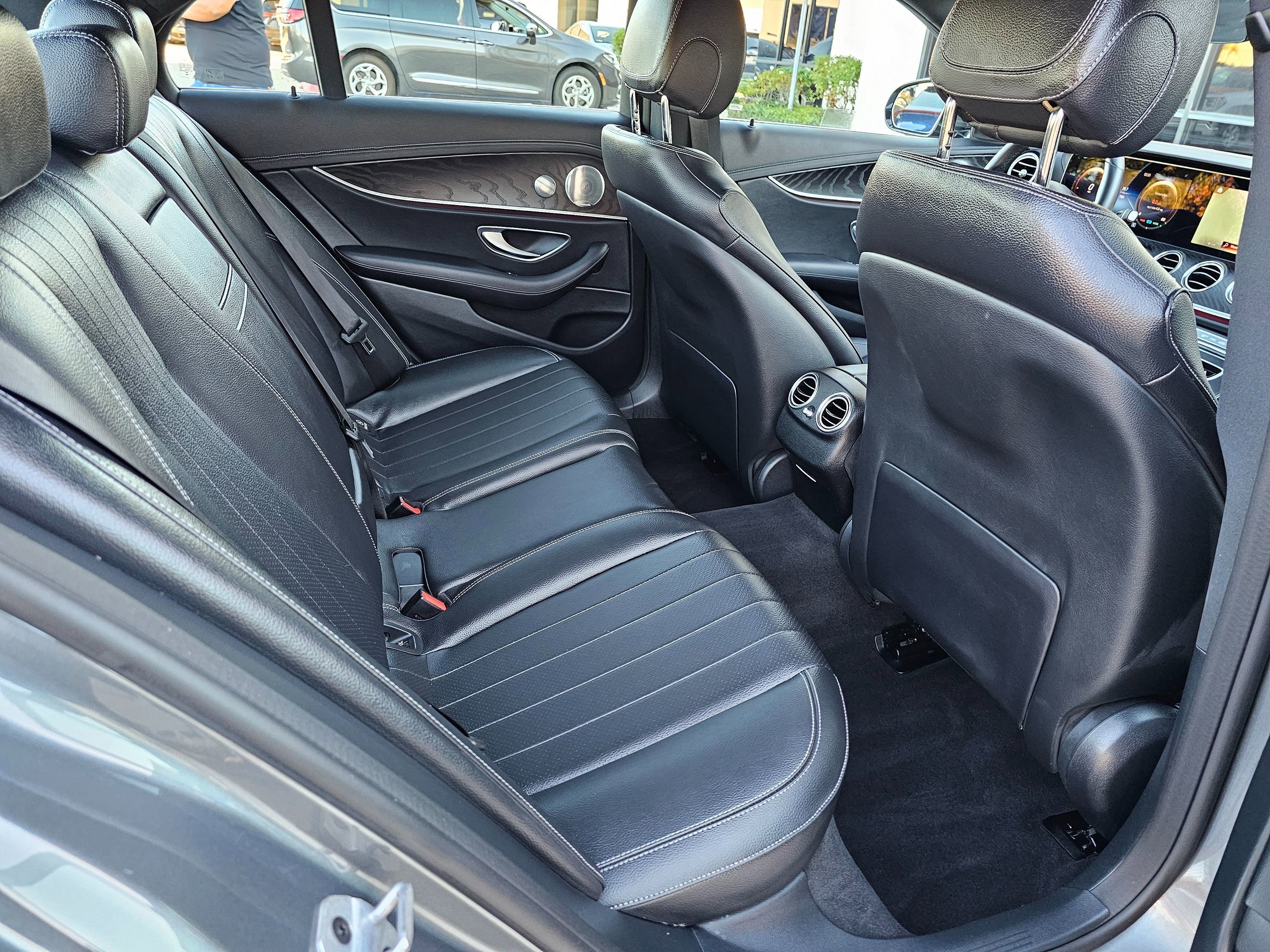 Used 2023 Mercedes-Benz E 450 4MATIC Sedan w/ Premium Package image 28