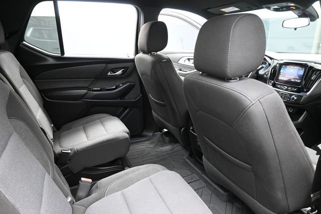 Used 2023 Chevrolet Traverse LT FWD image 32