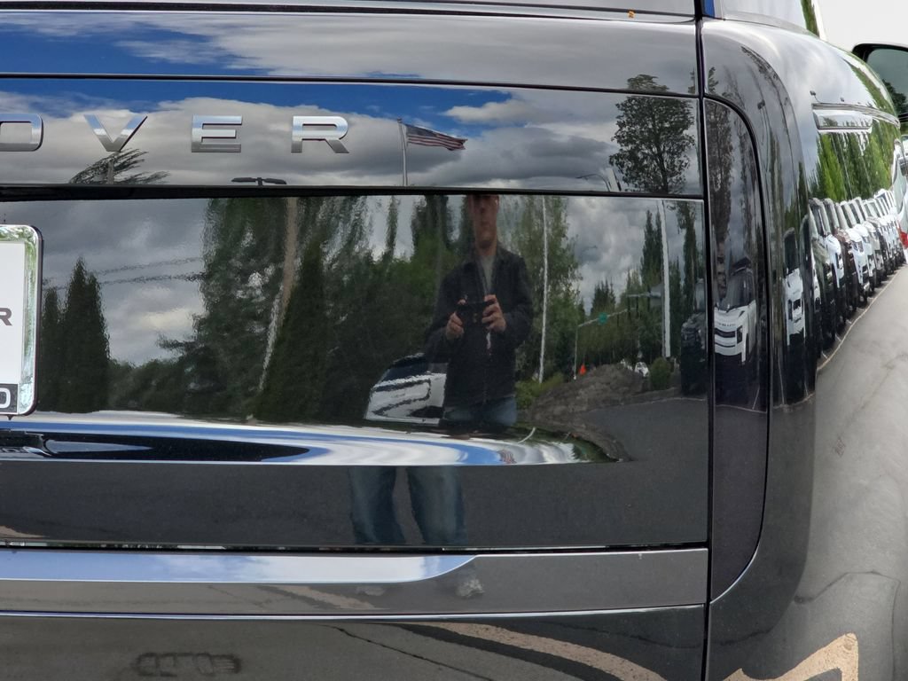 New 2026 Land Rover Range Rover Long Wheelbase Autobiography AWD/4WD image 36