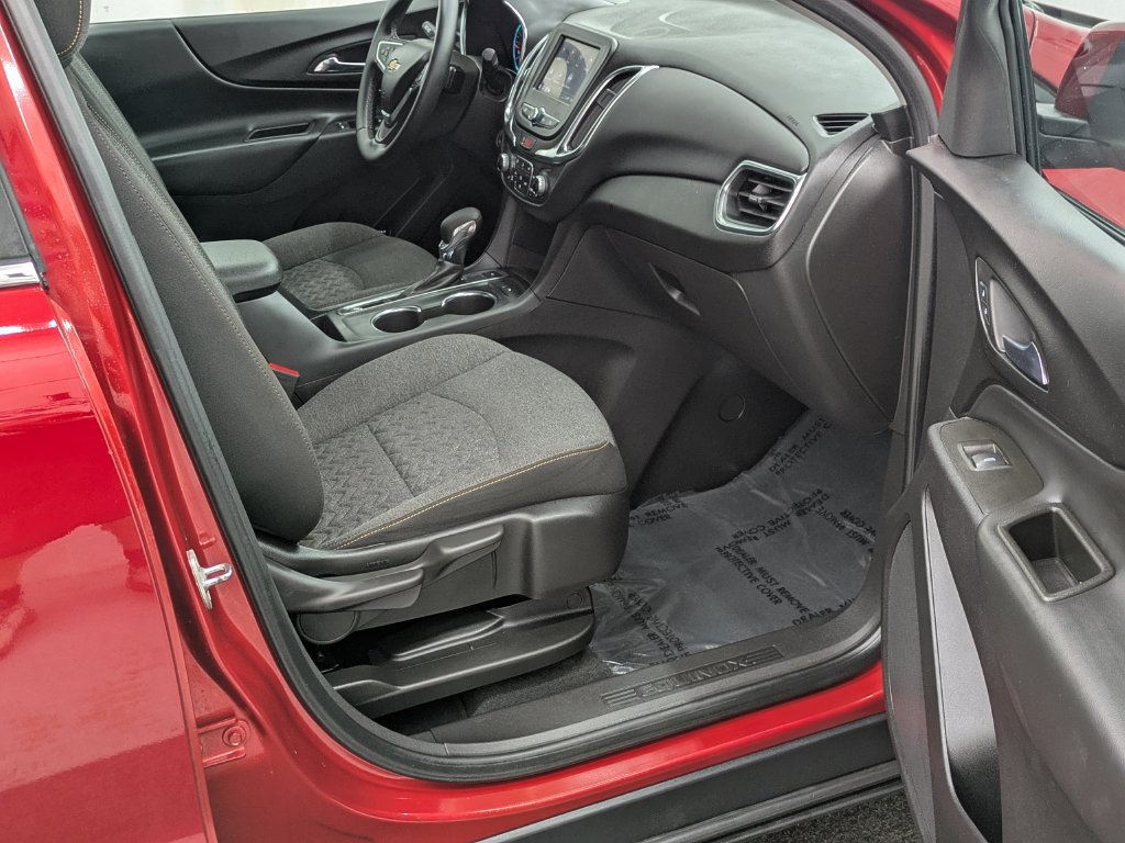 Used 2024 Chevrolet Equinox LT AWD/4WD image 18