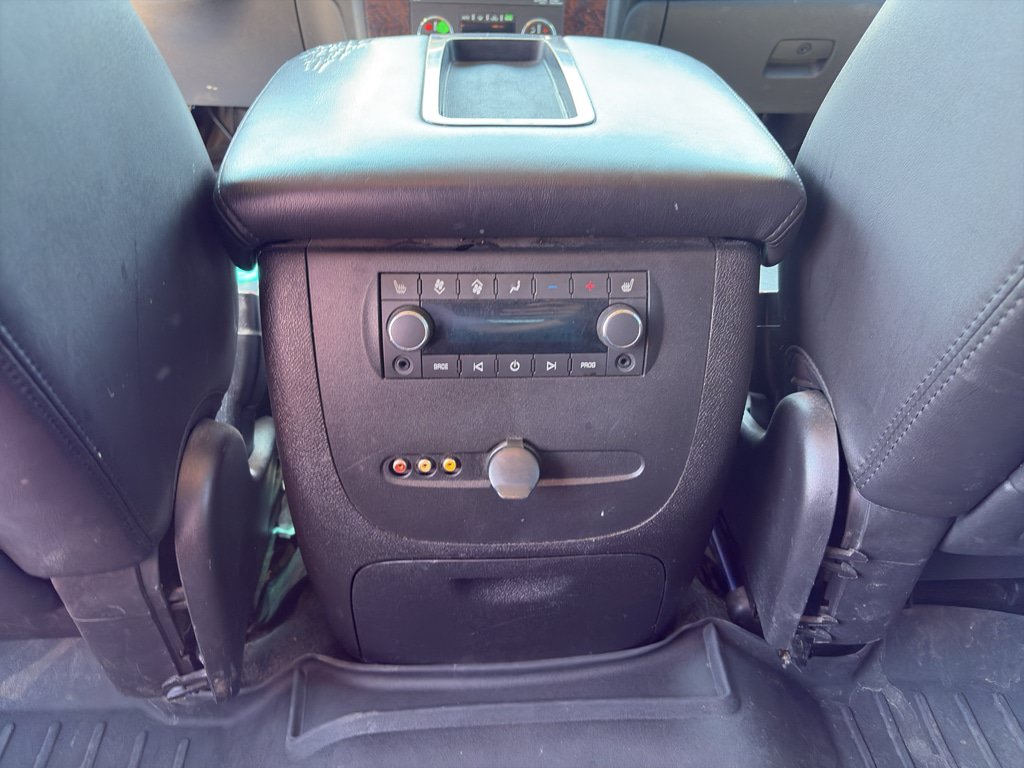 Used 2012 GMC Yukon XL Denali AWD/4WD image 19