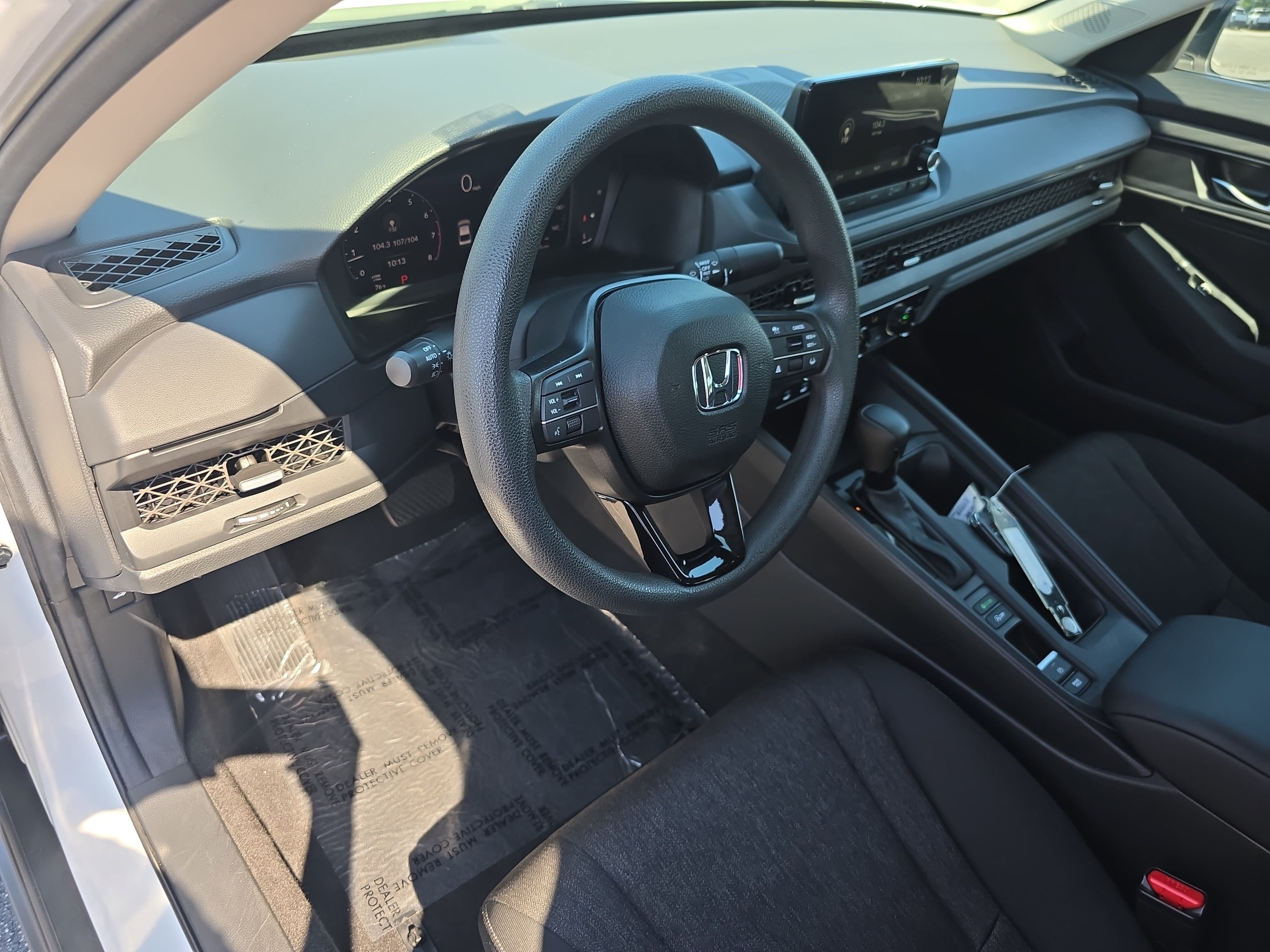 Used 2025 Honda Accord SE image 15
