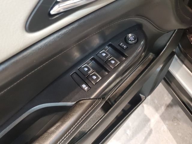 Used 2015 Cadillac SRX FWD image 12