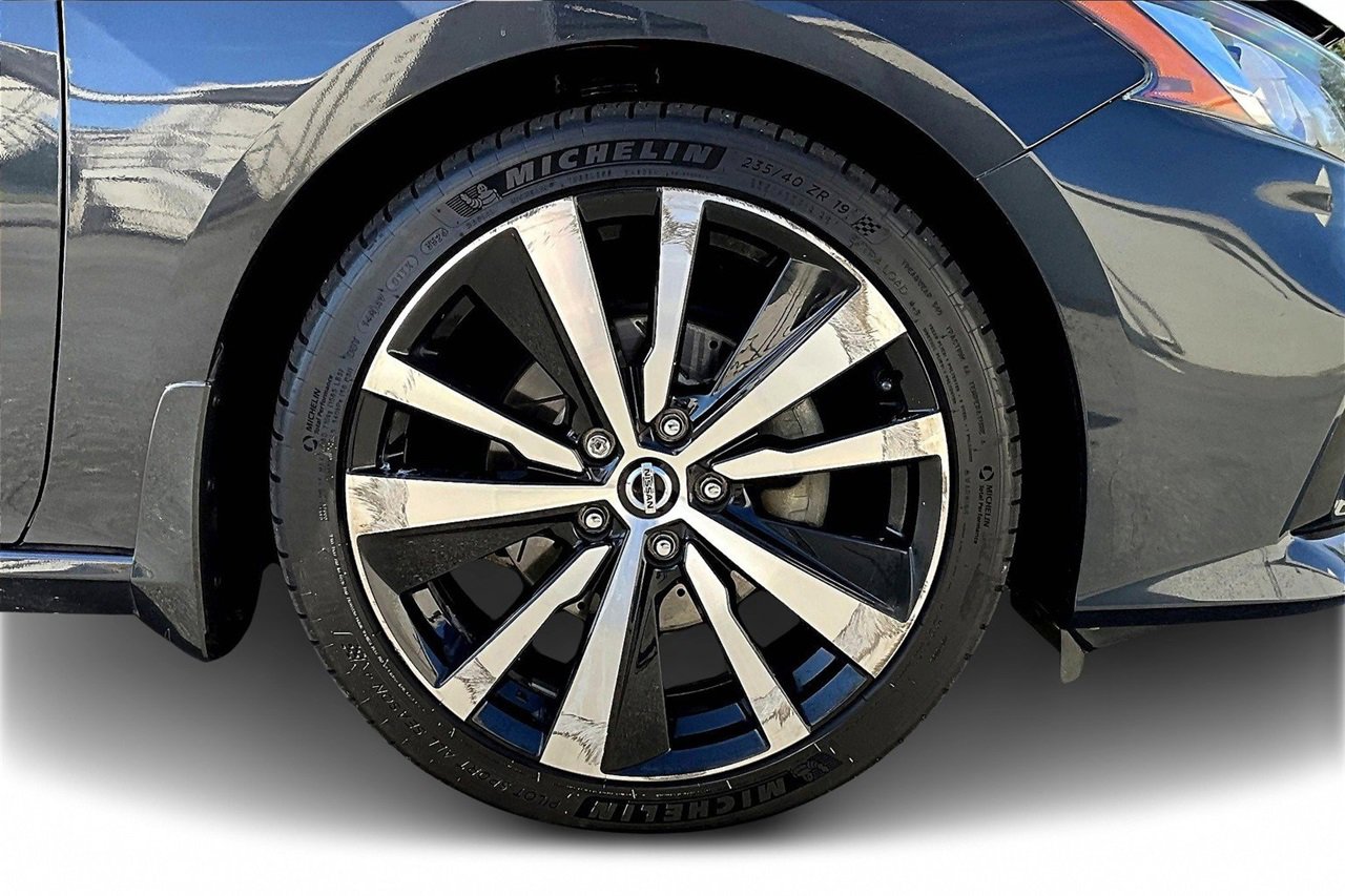 Used 2019 Nissan Altima 2.5 Platinum image 33