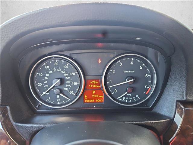 Used 2011 BMW 328i xDrive Sedan AWD/4WD image 11