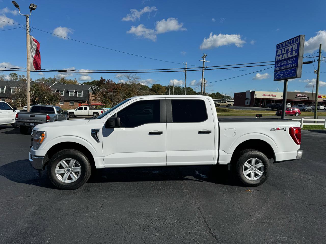 Used 2022 Ford F150 XLT w/ Trailer Tow Package AWD/4WD image 2