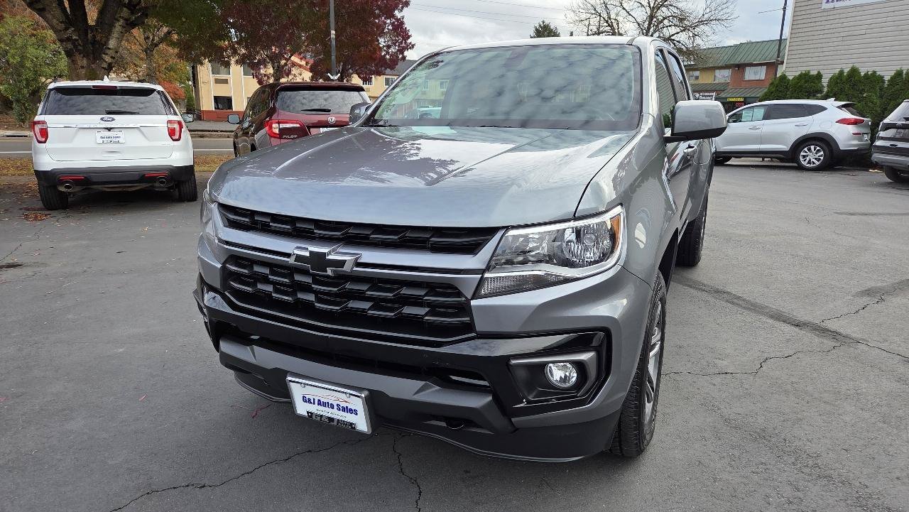 Used 2022 Chevrolet Colorado LT w/ LT Convenience Package AWD/4WD image 3