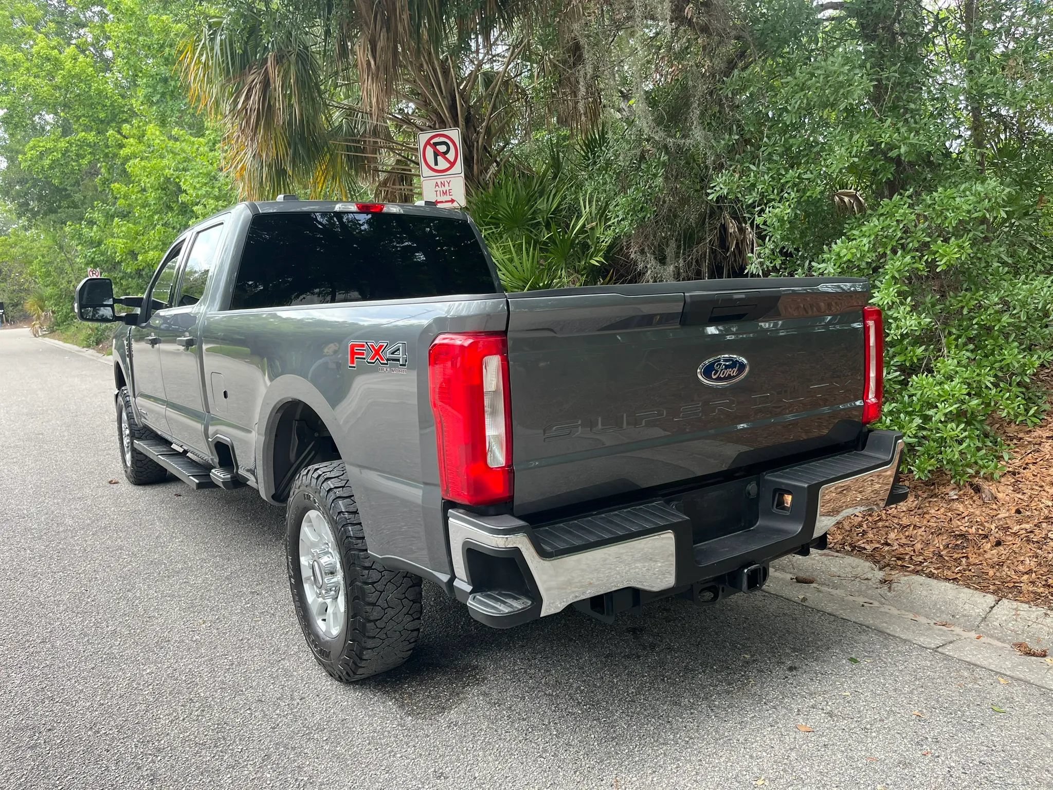 Used 2024 Ford F250 XLT AWD/4WD image 9