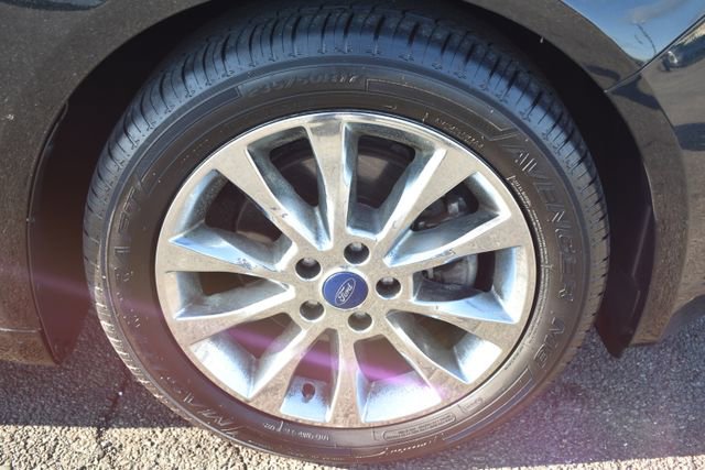 Used 2017 Ford Fusion SE w/ Fusion SE Technology Package FWD image 43