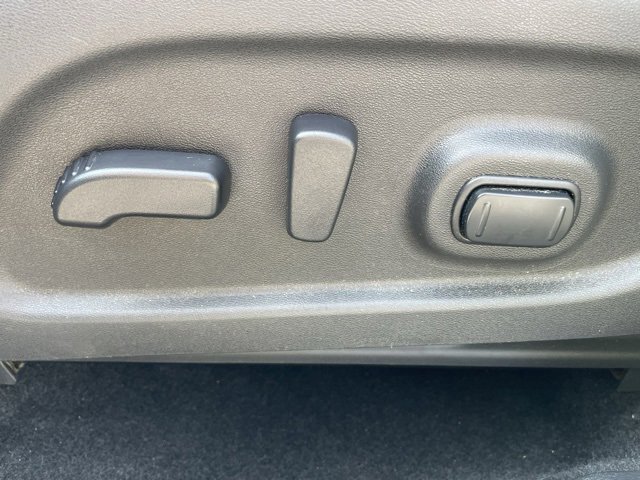 Used 2016 Nissan Murano SV w/ Premium Package image 27