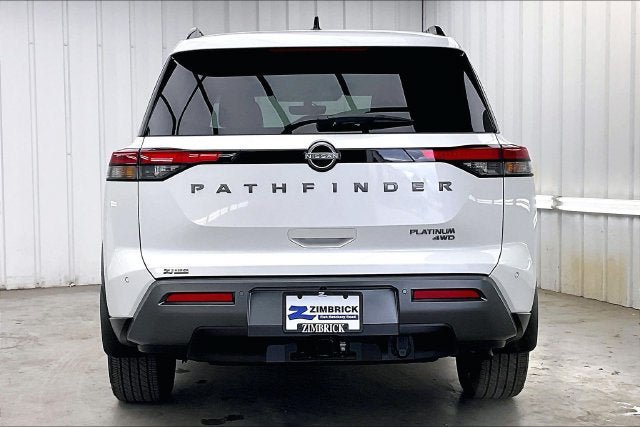 Used 2026 Nissan Pathfinder Platinum AWD/4WD image 4