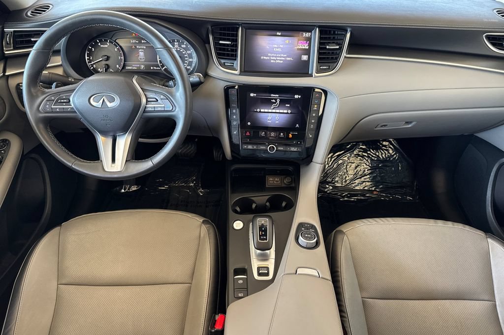 Used 2023 INFINITI QX50 Luxe AWD/4WD image 12