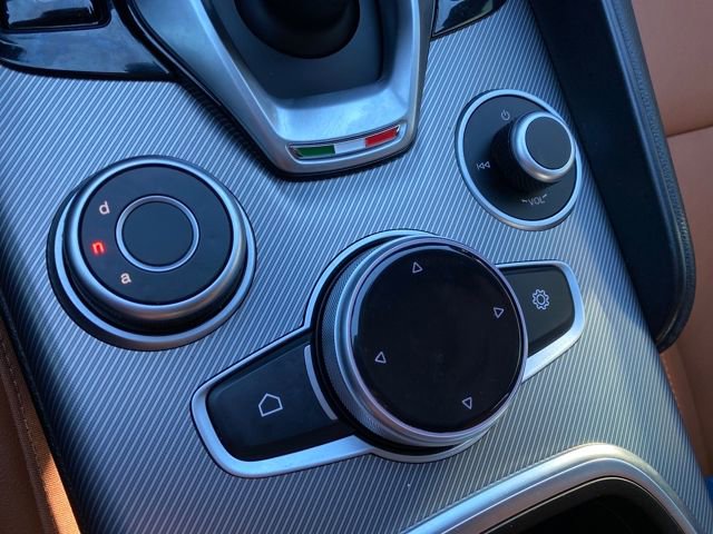 Used 2024 Alfa Romeo Giulia Ti image 18