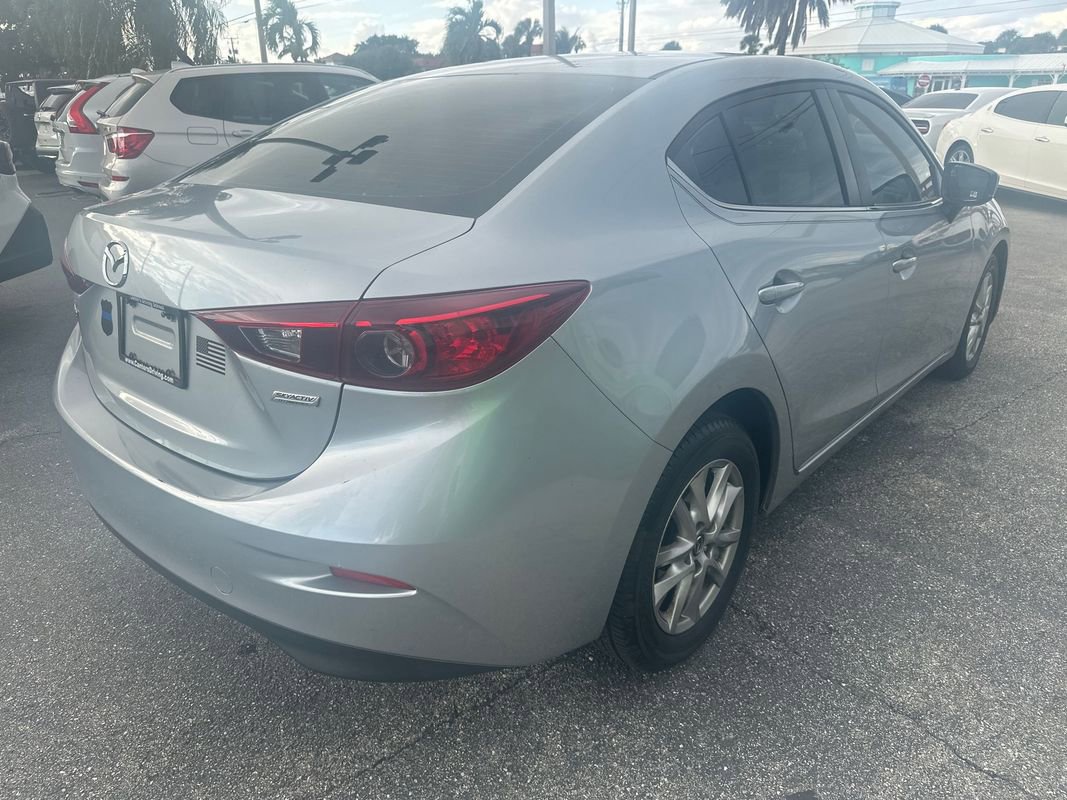 Used 2018 MAZDA MAZDA3 Sport w/ Preferred Equipment Package image 6