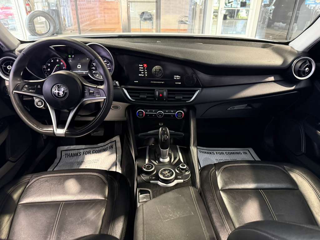 Used 2017 Alfa Romeo Giulia RWD image 26