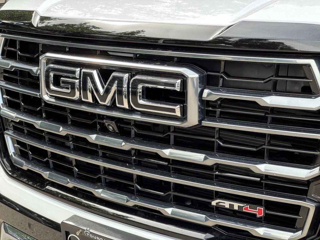 Used 2025 GMC Yukon XL AT4 w/ LPO, Floor Liner Package AWD/4WD image 34