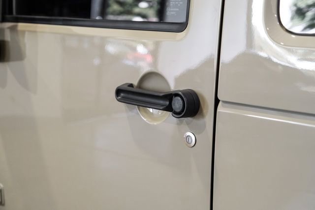 Used 2017 Jeep Wrangler Rubicon AWD/4WD image 40