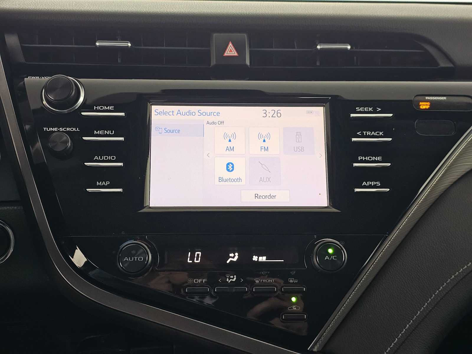 Used 2019 Toyota Camry SE FWD image 26