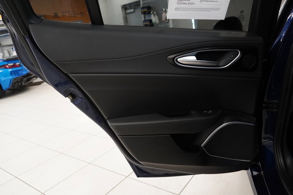 Used 2018 Alfa Romeo Giulia AWD image 21