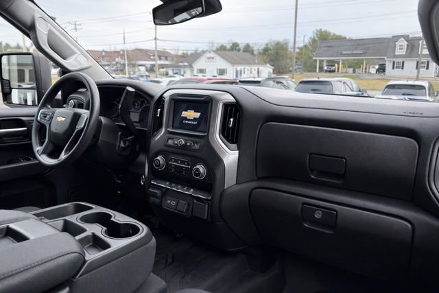 Used 2024 Chevrolet Silverado 2500 Custom w/ Custom Convenience Package image 17