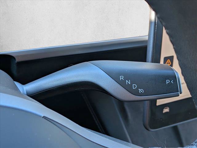 Used 2022 Tesla Model Y Long Range image 15