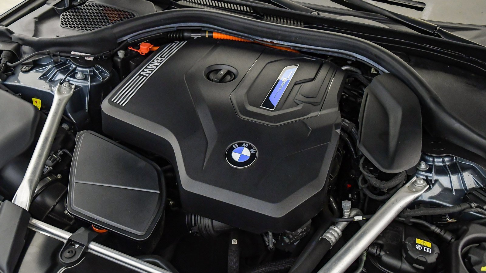 Certified 2022 BMW 530e 530e iPerformance w/ Premium Package image 30