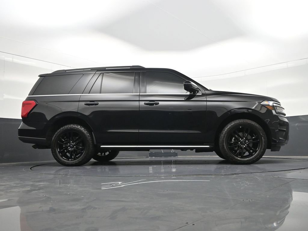 Used 2022 Ford Expedition XLT RWD image 28