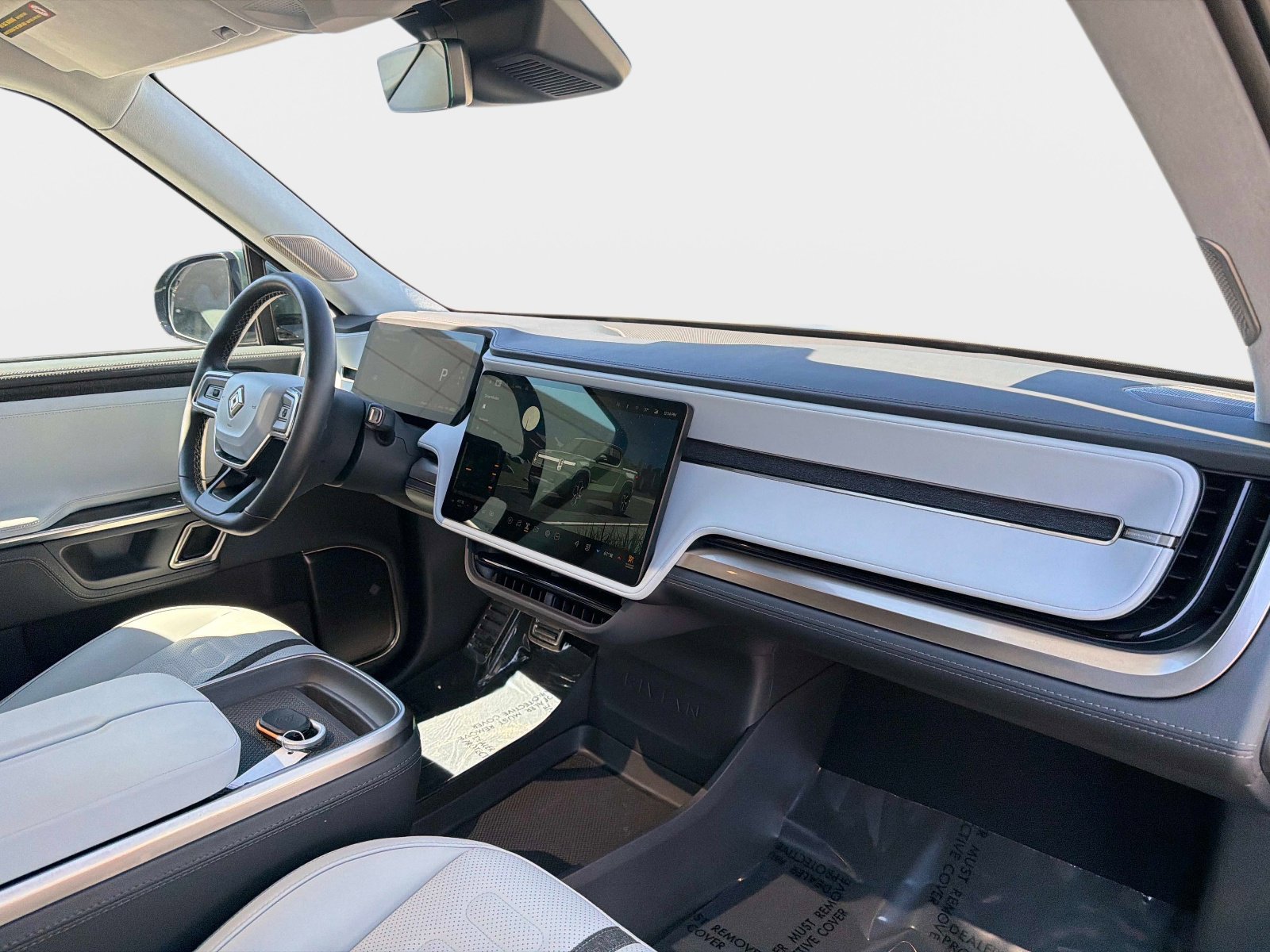 Used 2024 Rivian R1T Adventure image 27