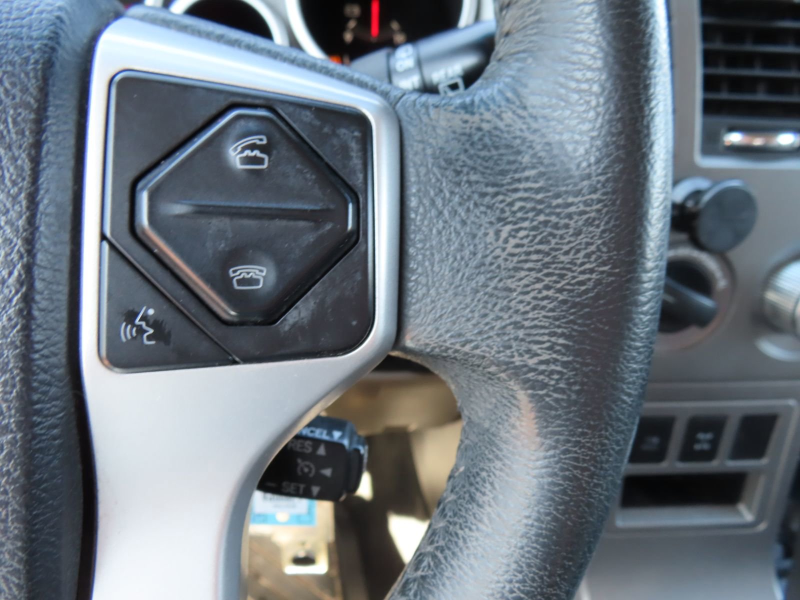 Used 2015 Toyota Sequoia Limited image 24