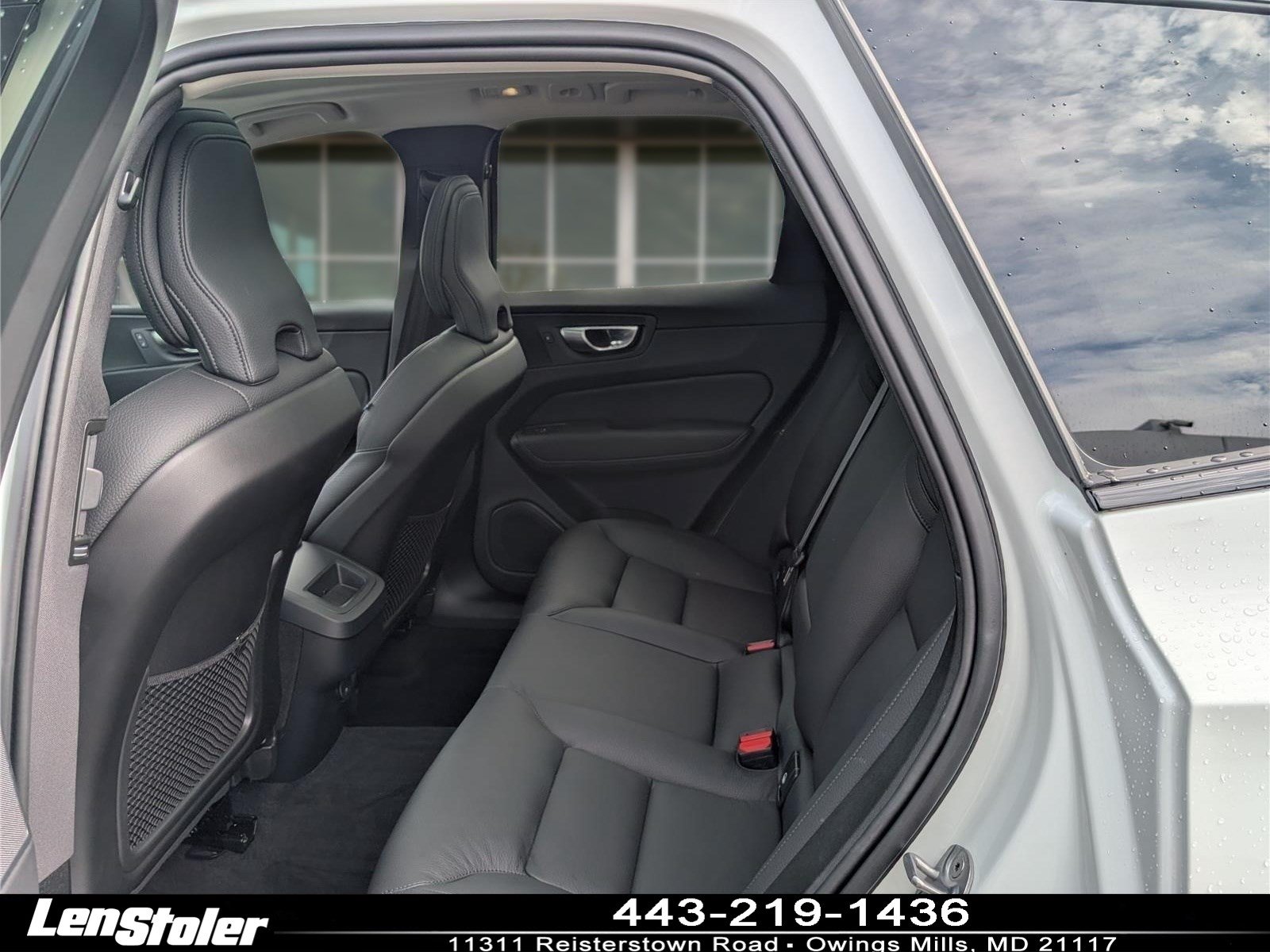 Used 2024 Volvo XC60 B5 Plus w/ Protection Package Premier AWD/4WD image 15