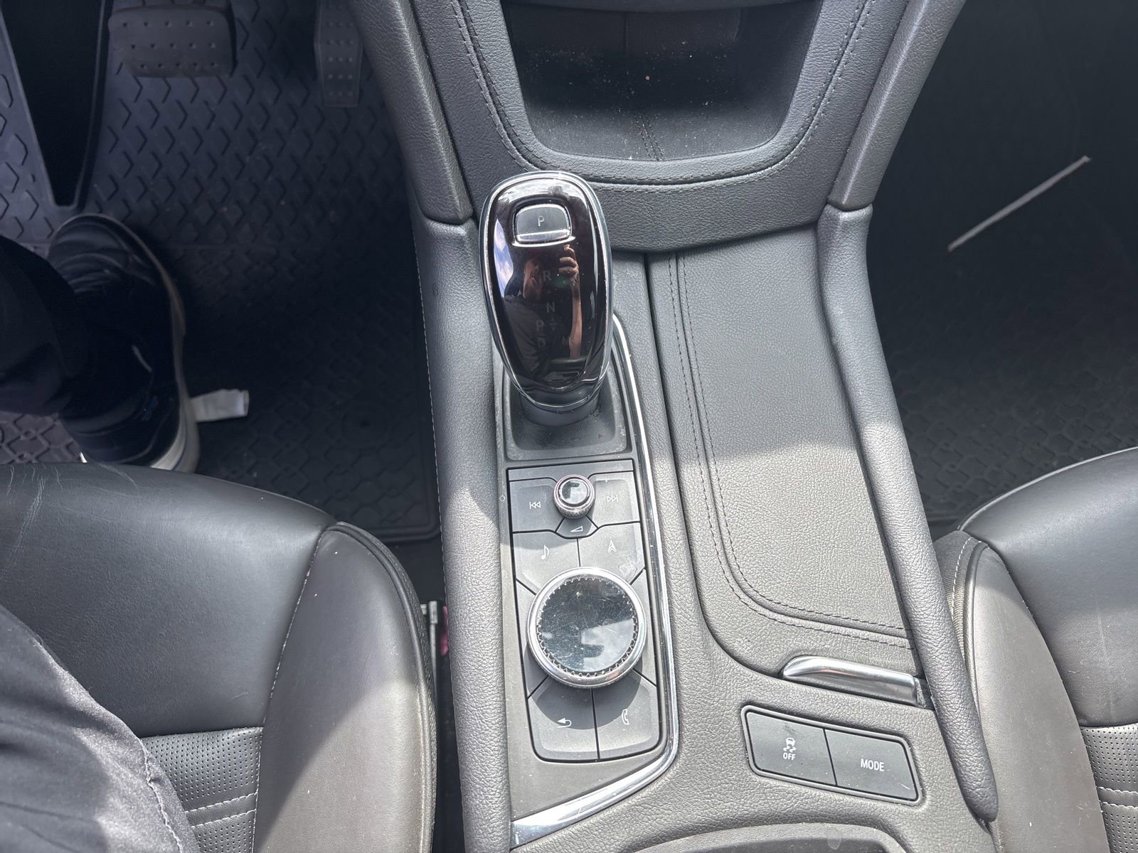 Used 2023 Cadillac XT6 Premium Luxury w/ Platinum Package image 5