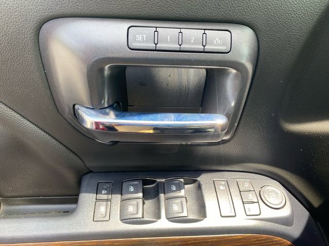 Used 2019 GMC Sierra 2500 Denali w/ Duramax Plus Package AWD/4WD image 17