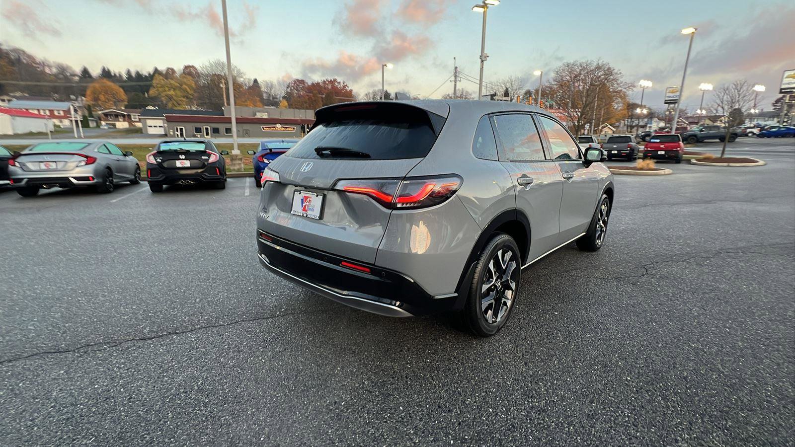 New 2026 Honda HR-V EX-L image 4