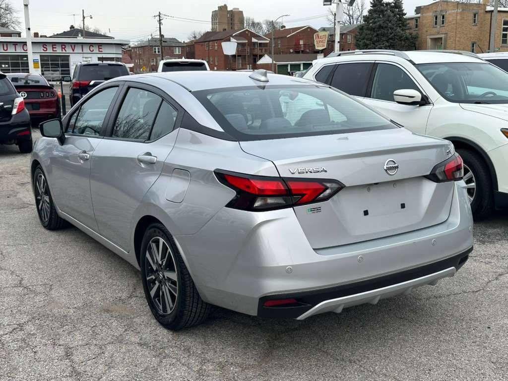 Used 2020 Nissan Versa SV FWD image 5