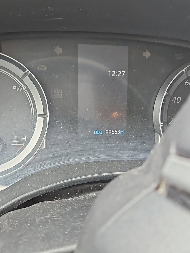 Used 2022 Toyota Highlander LE image 11