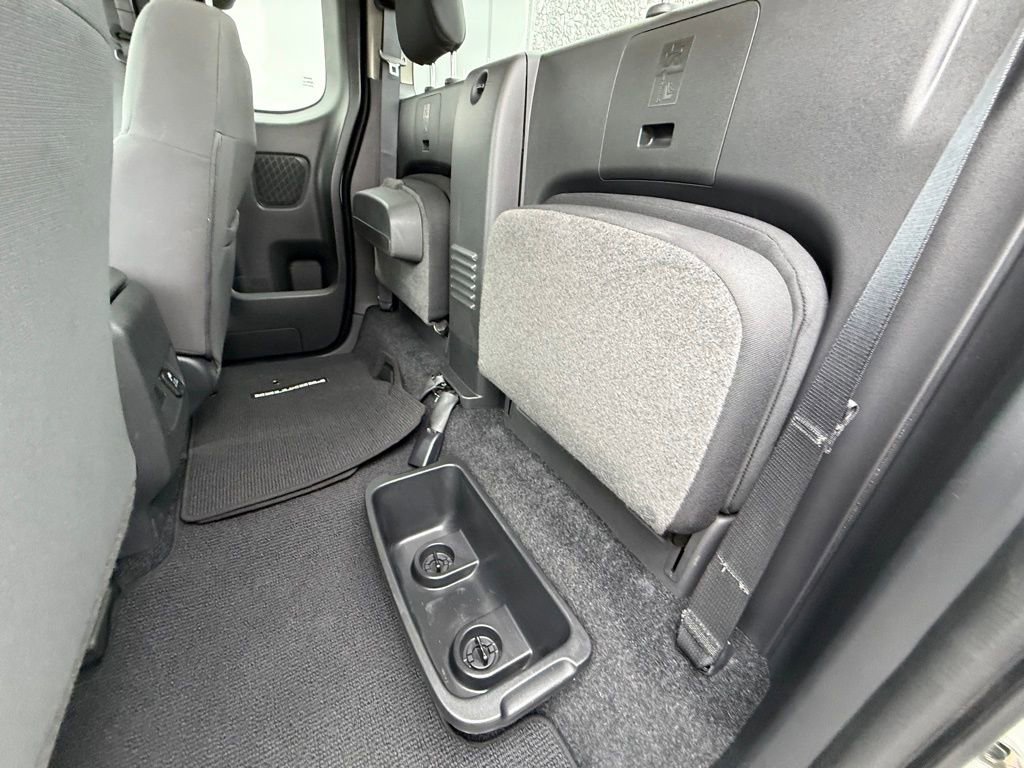 Used 2024 Nissan Frontier S w/ Technology Package image 14