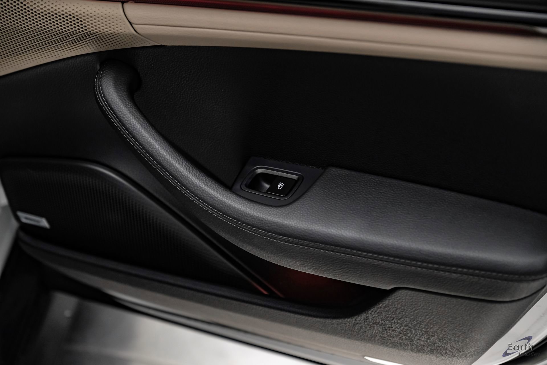 Used 2025 Porsche Panamera w/ Premium Package RWD image 86