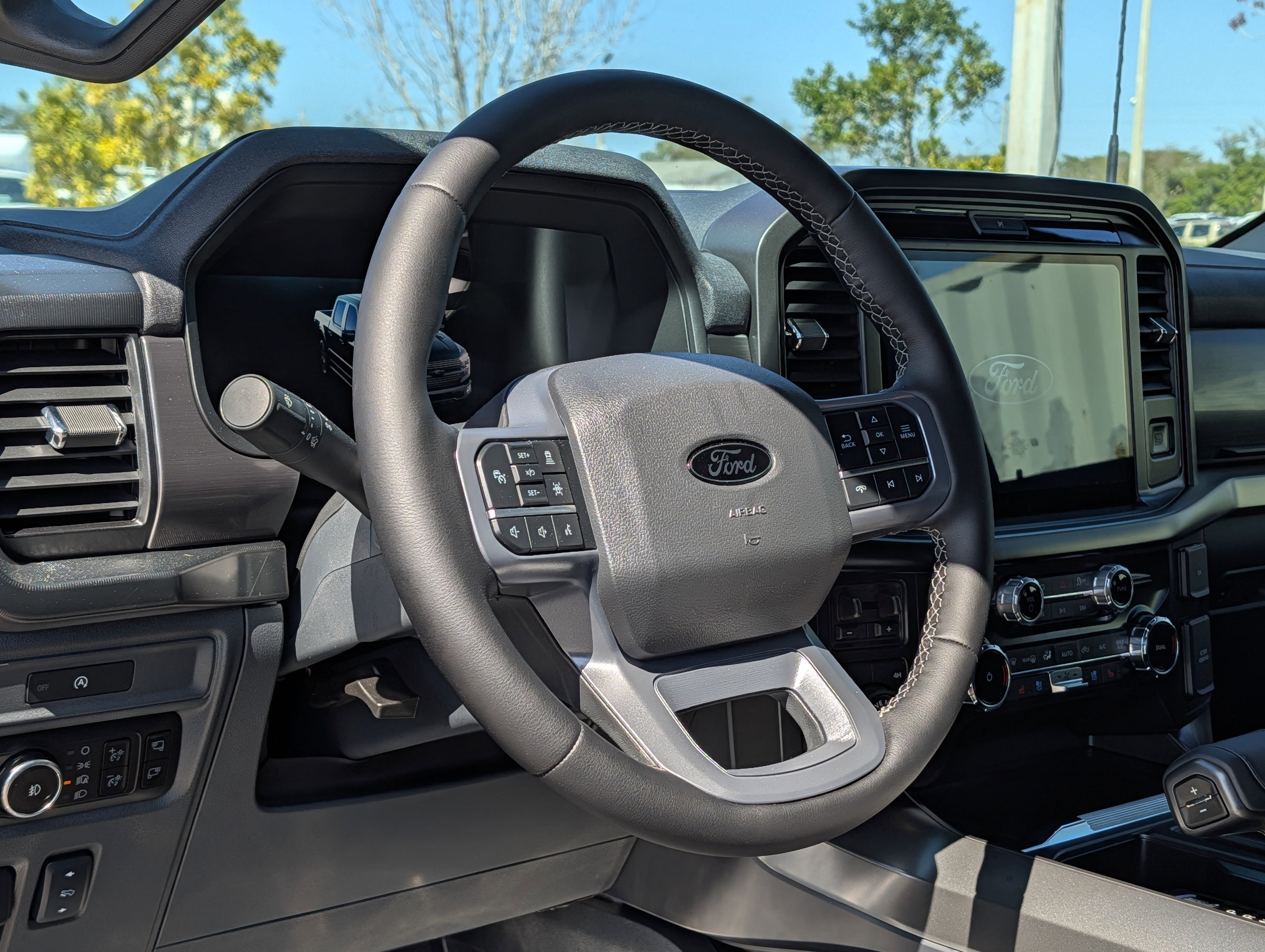 New 2025 Ford F150 Lariat w/ Equipment Group 501A Mid AWD/4WD image 42