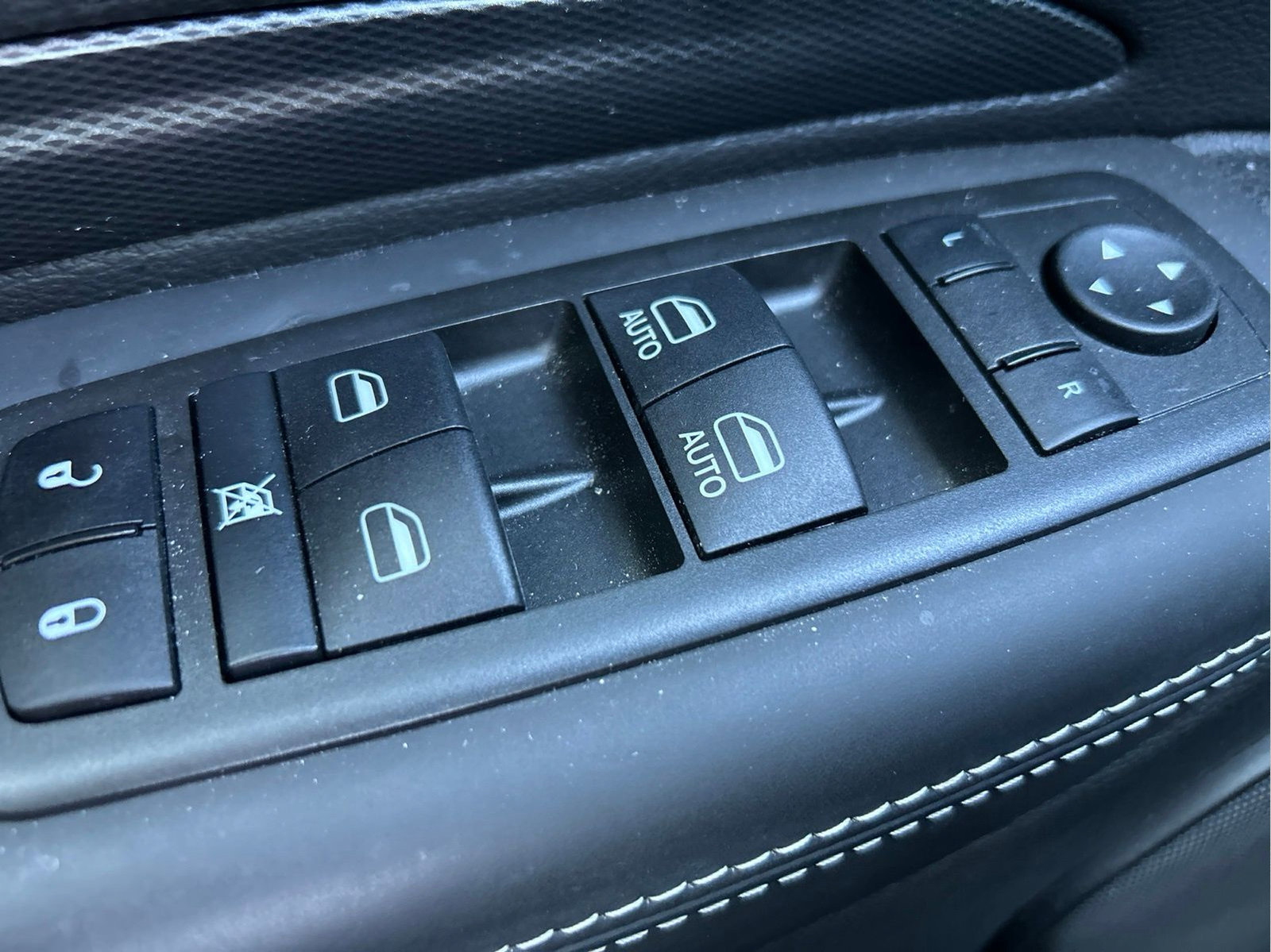 Used 2021 Dodge Durango SRT Hellcat w/ Technology Group AWD/4WD image 24
