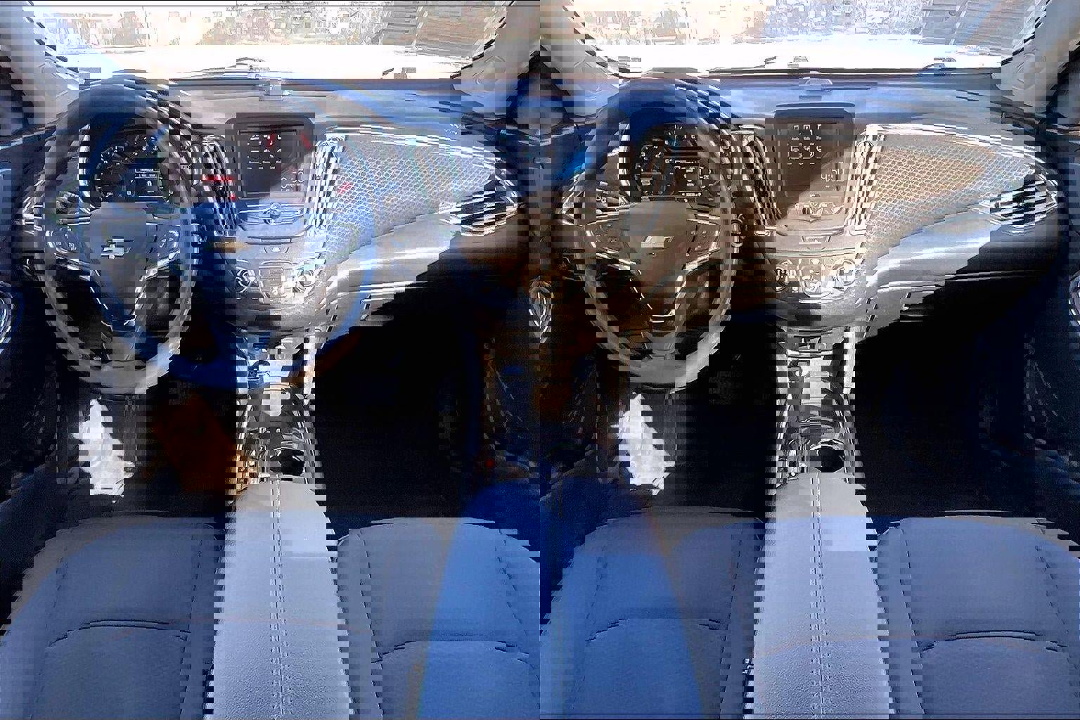 Used 2018 Chevrolet Malibu LT image 16