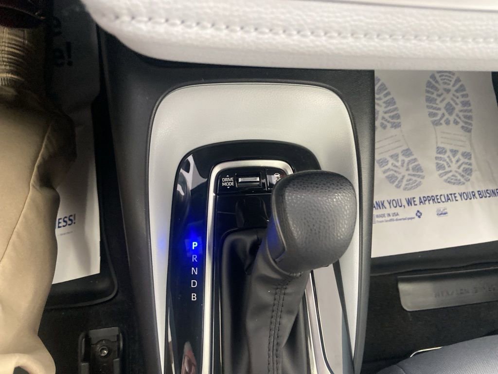 Used 2024 Toyota Corolla SE w/ SE Convenience Package FWD image 32