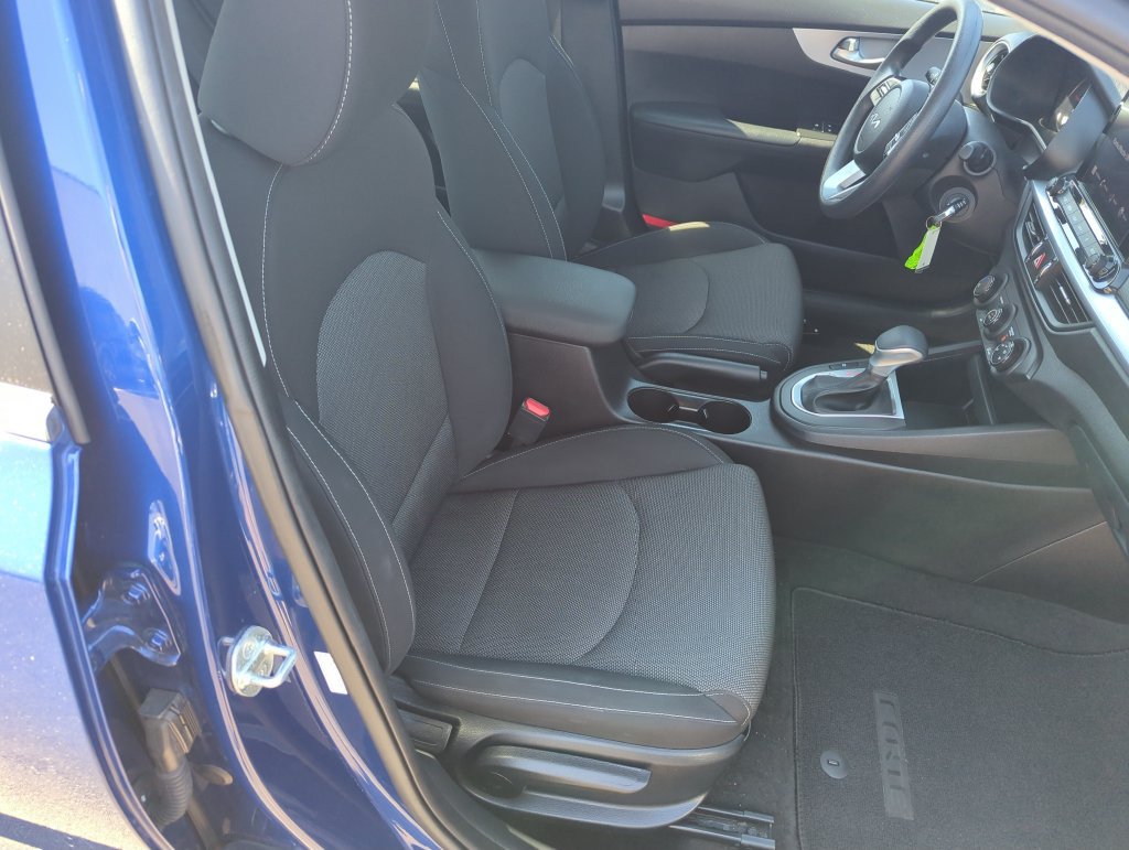 Used 2023 Kia Forte LXS FWD image 35