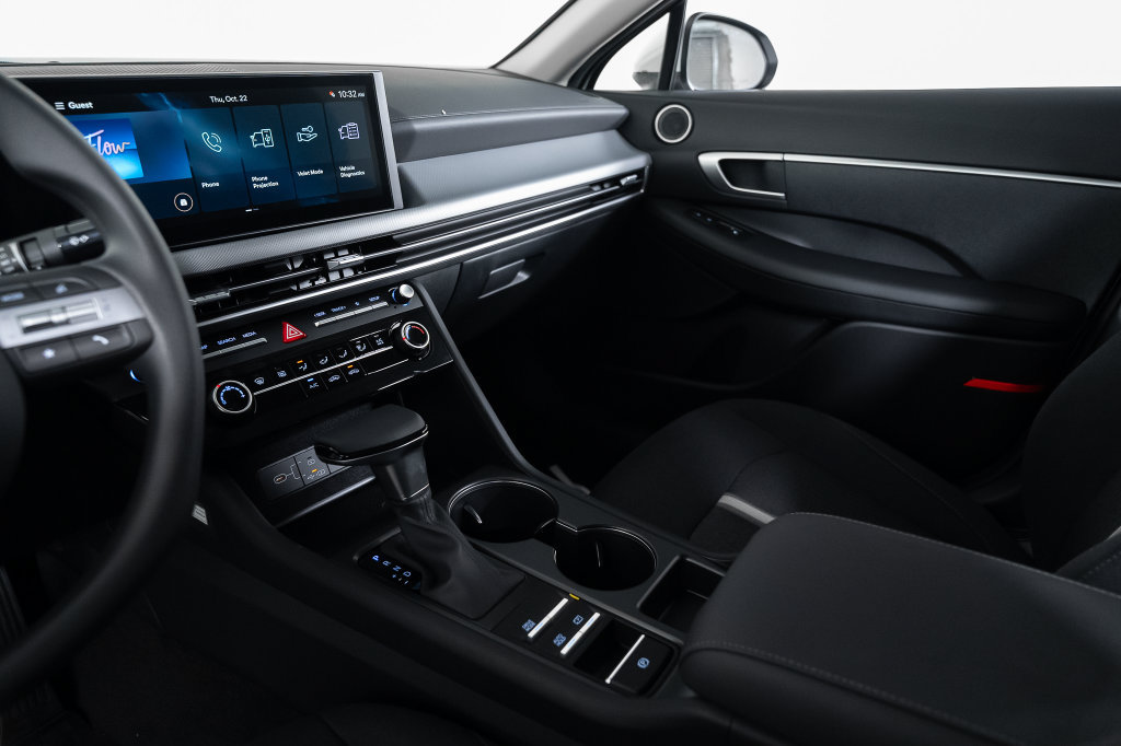 New 2026 Hyundai Sonata SE FWD image 25